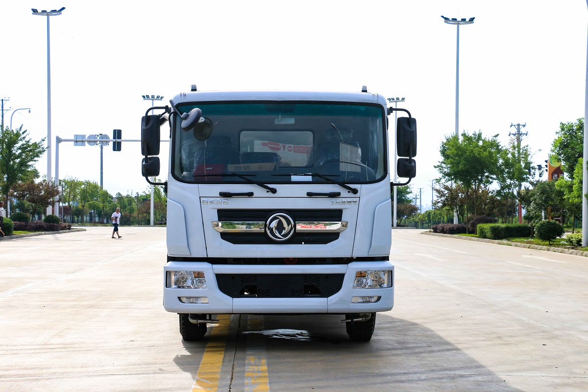 1666853294919137.jpg 車頭.JPG