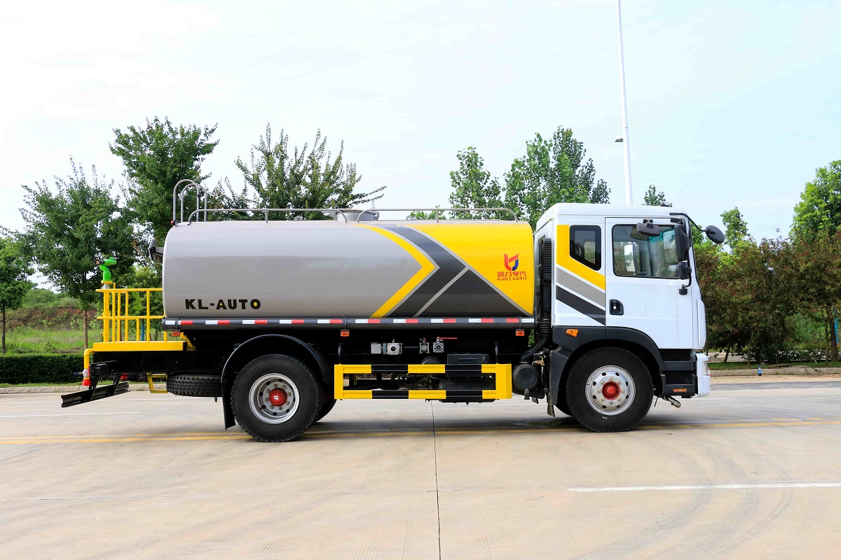 1666853311889026.jpg 側(cè)身.JPG