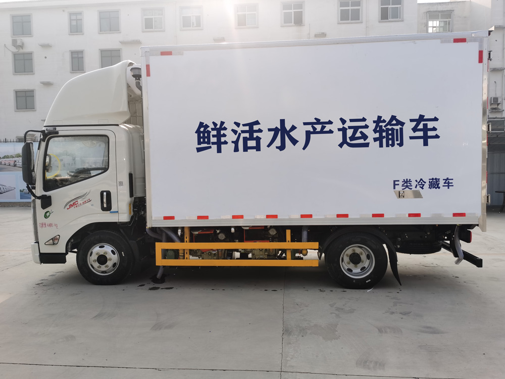 江鈴凱運4米2鮮活水產(chǎn)品運輸車圖片2